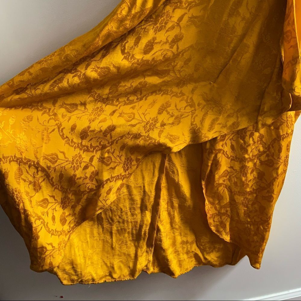TOPSHOP gold floral satin tie front keyhole kimono sleeve faux wrap midi dress - Picture 3 of 11
